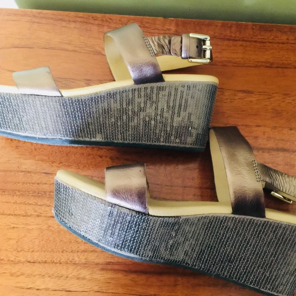 Coach Platform Sandals - Picture 3 of 5